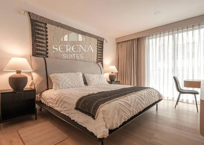 Elegant With Ac And Skydeck Pool In Condesa